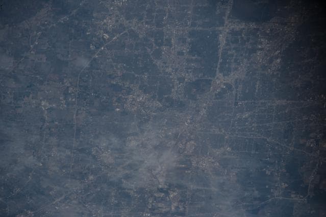 NASA image: iss042e100633