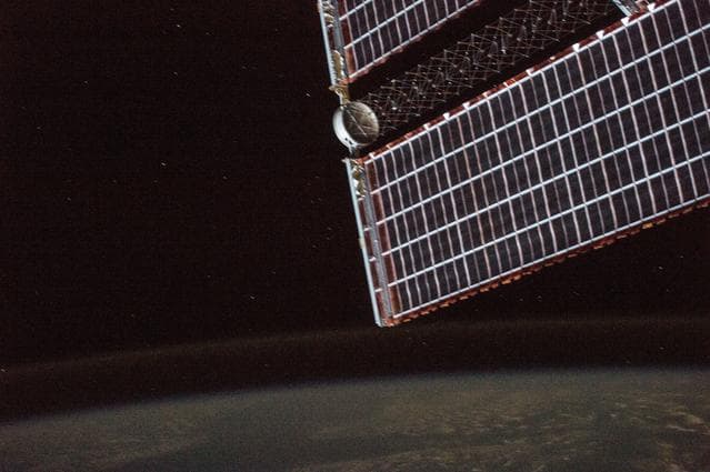 NASA image: iss042e101552