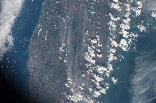 NASA image: iss042e135482
