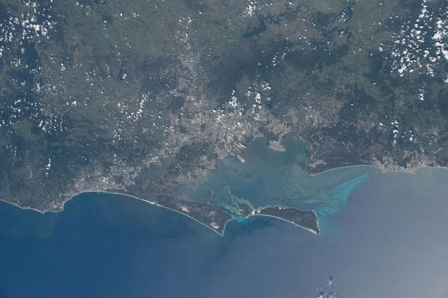 NASA image: iss042e177322