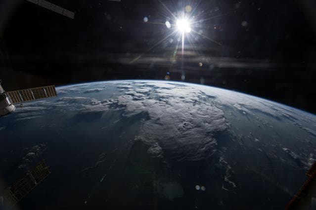 NASA image: iss042e212107