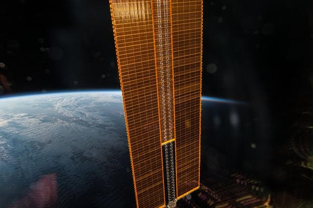 NASA image: iss042e230316