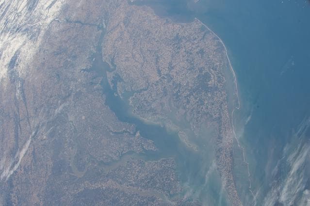 NASA image: iss042e263373
