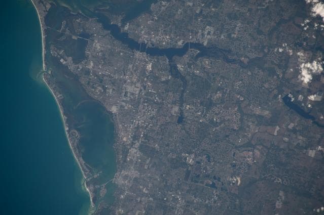 NASA image: iss042e300557