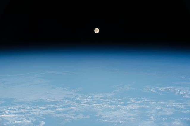 NASA image: iss042e303087
