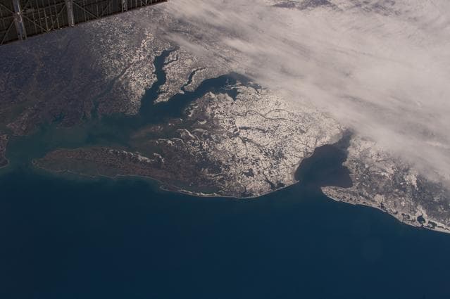 NASA image: iss042e312660