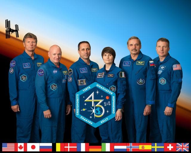 NASA image: iss043-s-002