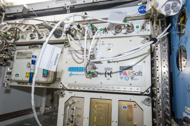 NASA image: SG100 Cloud Computer install in Kibo