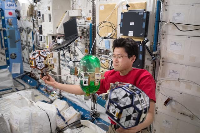 NASA image: SPHERES Tether Slosh Experiment Test Run