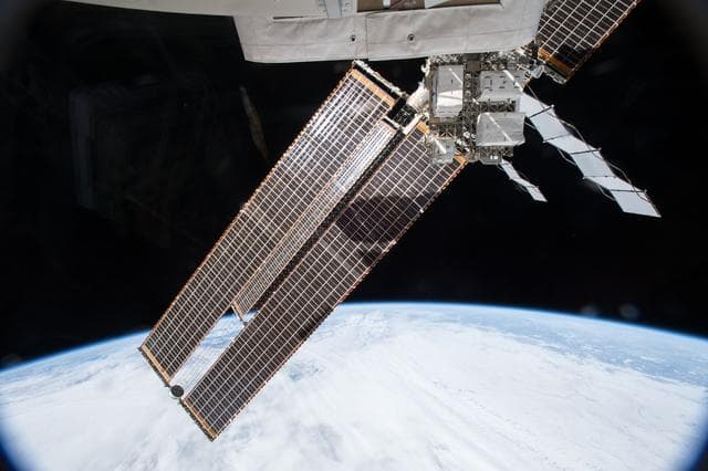 NASA image: iss054e042050