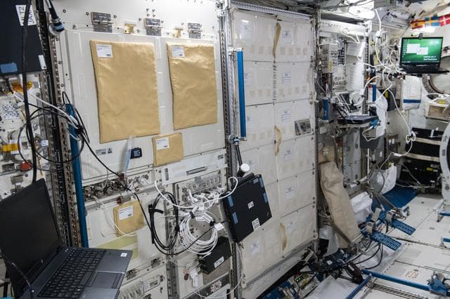 NASA image: MSPR TPF Experiment Equipment Deactivation
