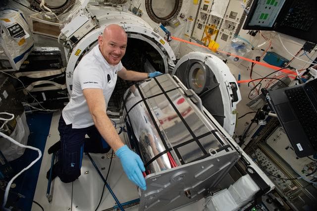NASA image: iss056e148119