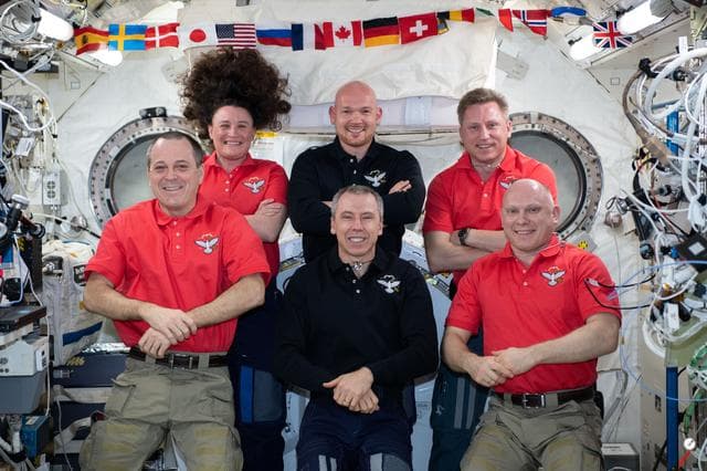 NASA image: iss056e157041