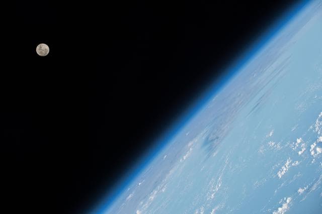 NASA image: iss057e106038