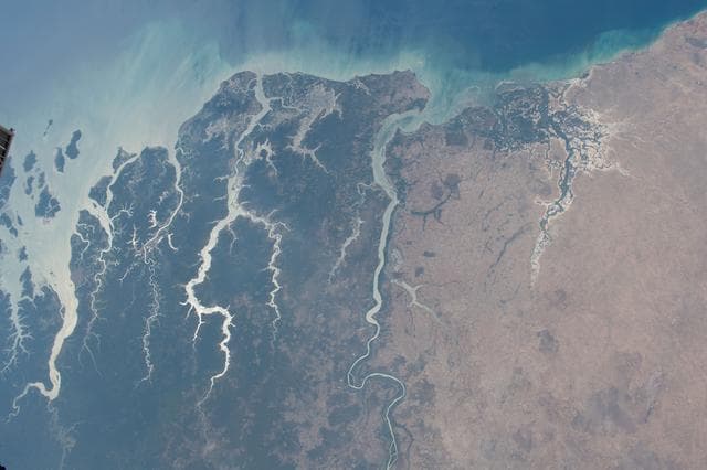 NASA image: iss057e111392