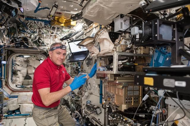 NASA image: iss057e135002