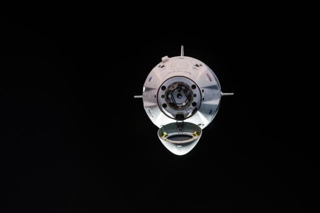 NASA image: iss058e027064
