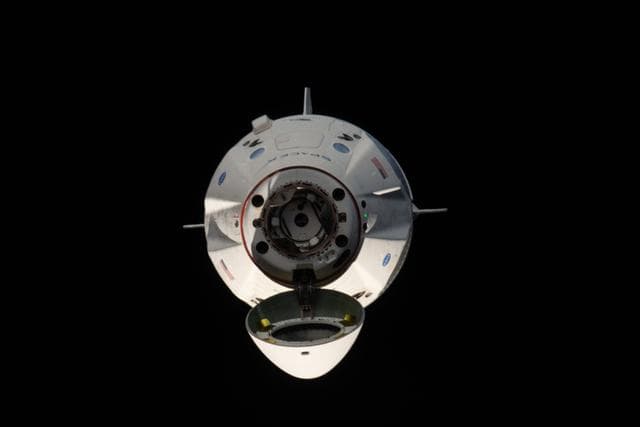 NASA image: iss058e027548