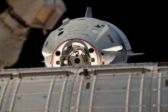 NASA image: iss058e027550