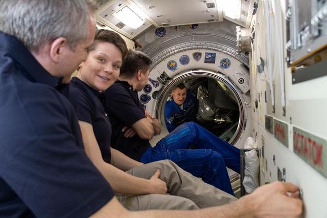 NASA image: iss059e000040