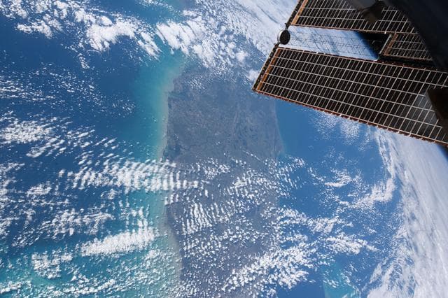 NASA image: iss059e027945