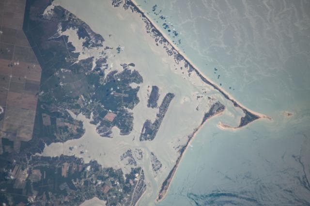 NASA image: iss059e038323