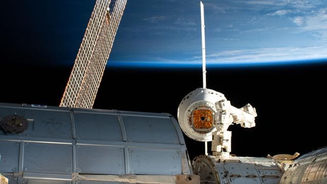 NASA image: iss059e043274