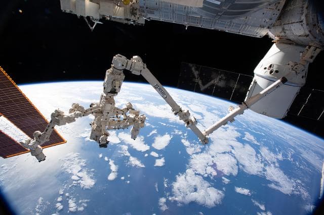 NASA image: iss059e061425