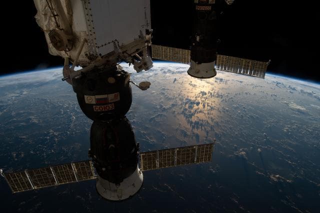 NASA image: iss059e102792