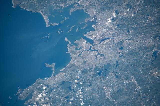 NASA image: iss059e111579