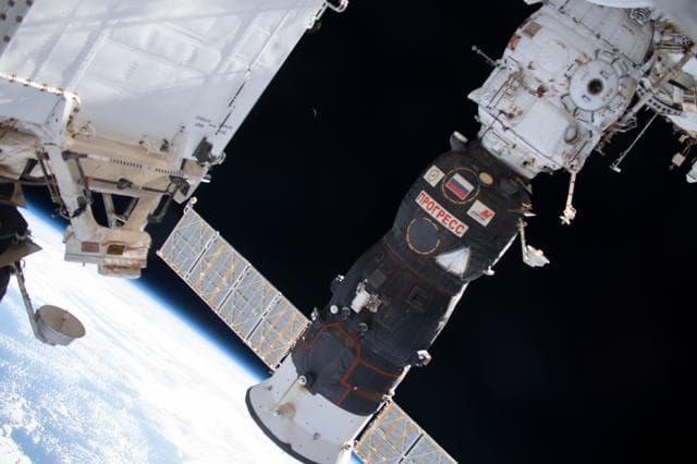 NASA image: iss060e001774