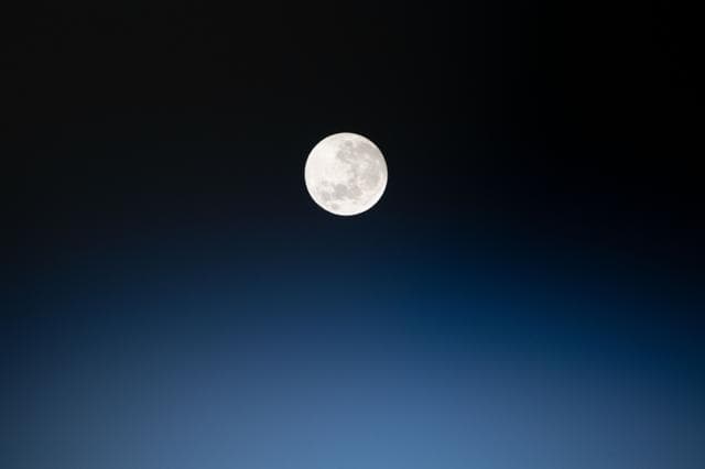 NASA image: iss060e008815