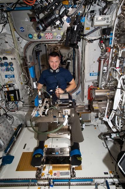 NASA image: iss060e015011