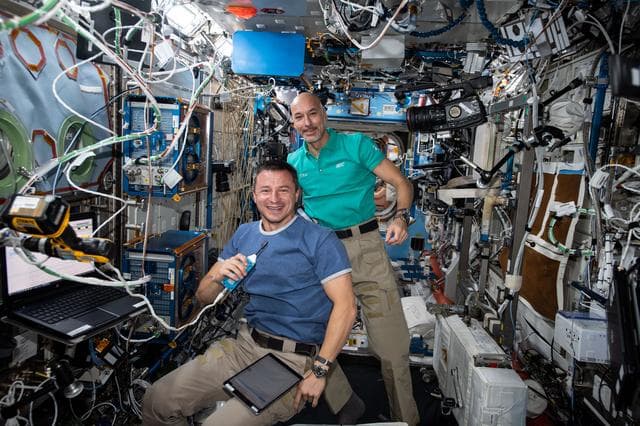NASA image: iss060e043909