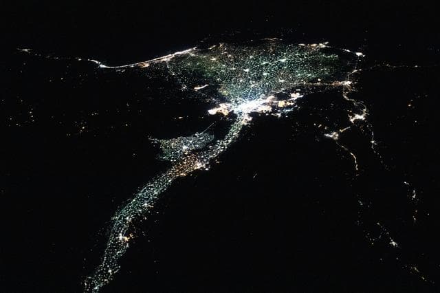 NASA image: iss060e054207