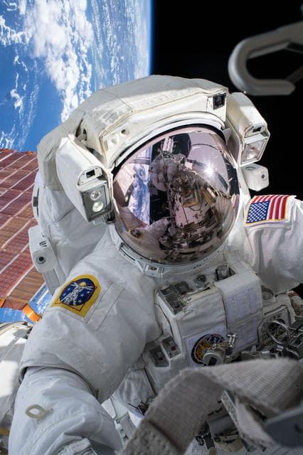 NASA image: iss061e003293