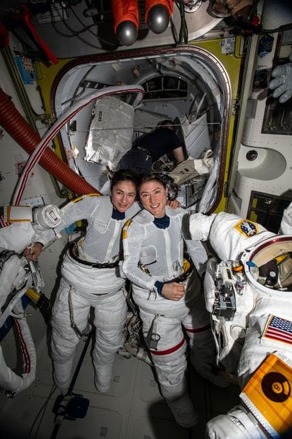 NASA image: iss061e006834