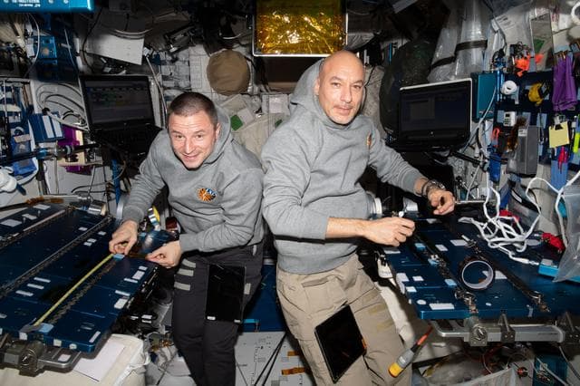 NASA image: iss061e021362