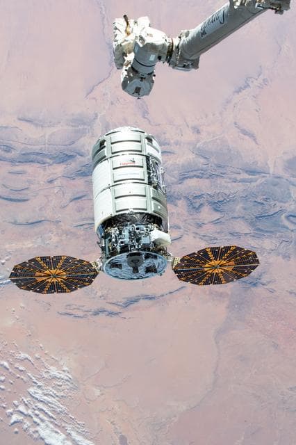 NASA image: iss061e027751