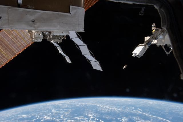 NASA image: iss061e051961