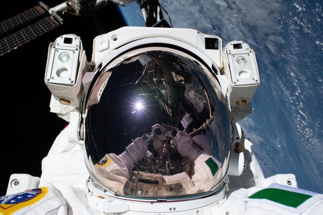 NASA image: iss061e057607