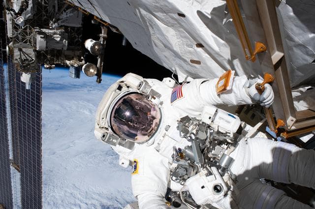 NASA image: iss061e058254