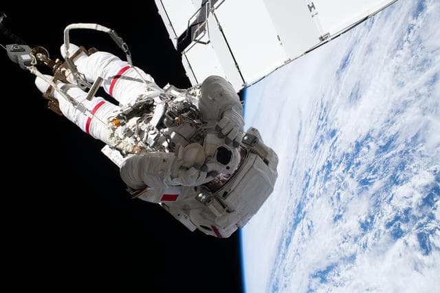 NASA image: iss061e058522