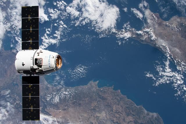 NASA image: iss061e069087