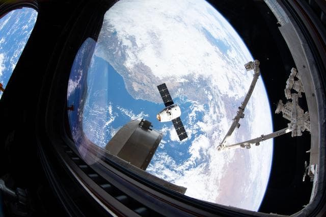 NASA image: iss061e070168