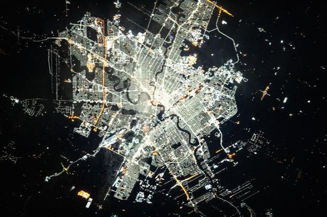 NASA image: iss061e111794