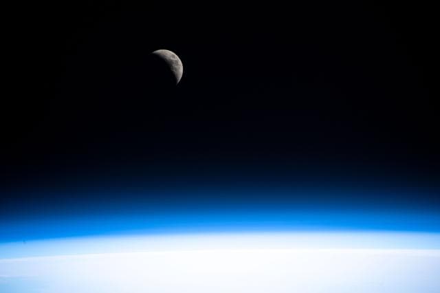 NASA image: iss061e112503