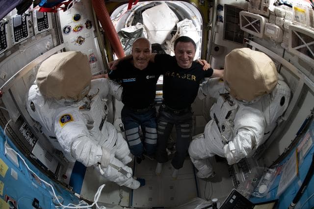 NASA image: iss061e138049