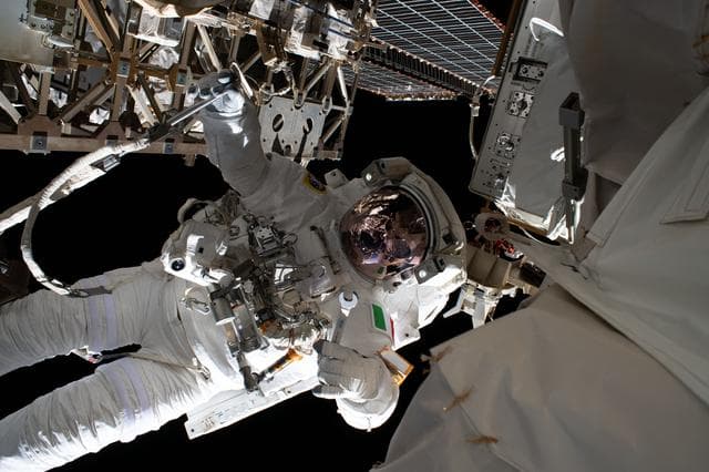 NASA image: iss061e142964