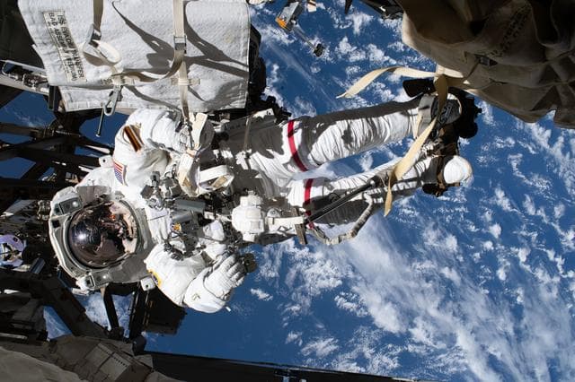NASA image: iss061e144323